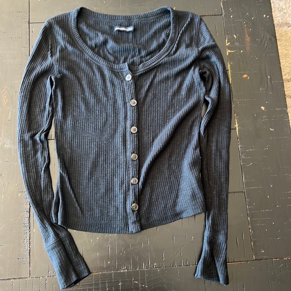 Black Abercrombie long sleeve